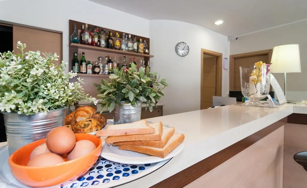 Residence T2 Rimini 0*,