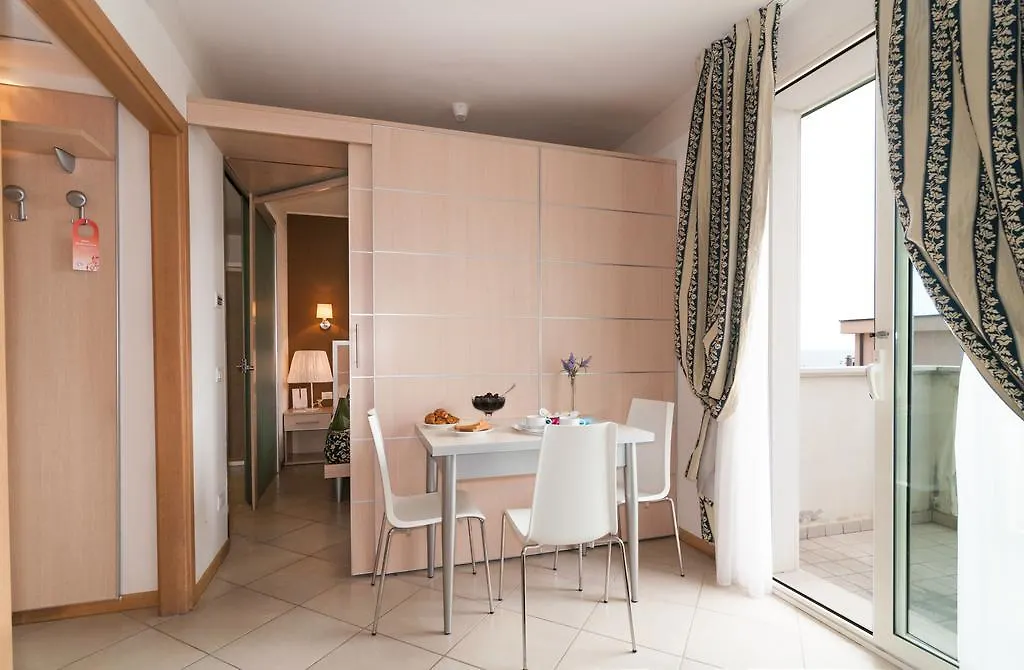 Residence T2 Rimini 0*,