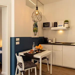 Smart & Urban - Corso51 Guest house